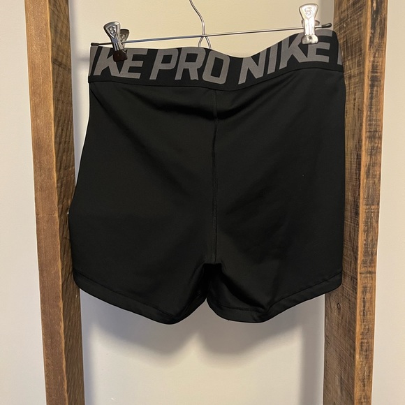 Nike pro short - Picture 5 of 6